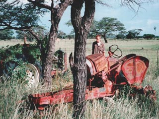 Namibia'97: zerrostete Traktoren