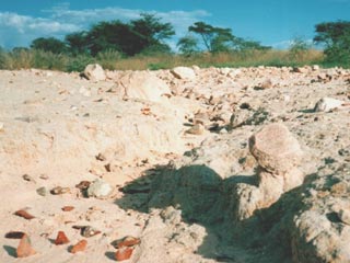 Namibia'97: Feuersteinartefaktlagerstätte